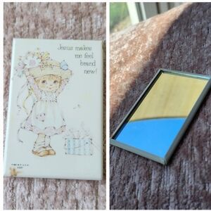 Vintage-Inspired Girl Illustration Compact Mirror, Sarah Kay, Vivien Kubbos